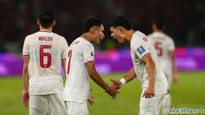 Timnas Indonesia menjamu Arab Saudi di Stadion Utama Gelora Bung Karno, Selasa (19/11/2024) malam WIB. Indonesia sementara memimpin 1-0 atas Arab Saudi pada babak pertama berkat gol Marselino Ferdinan.